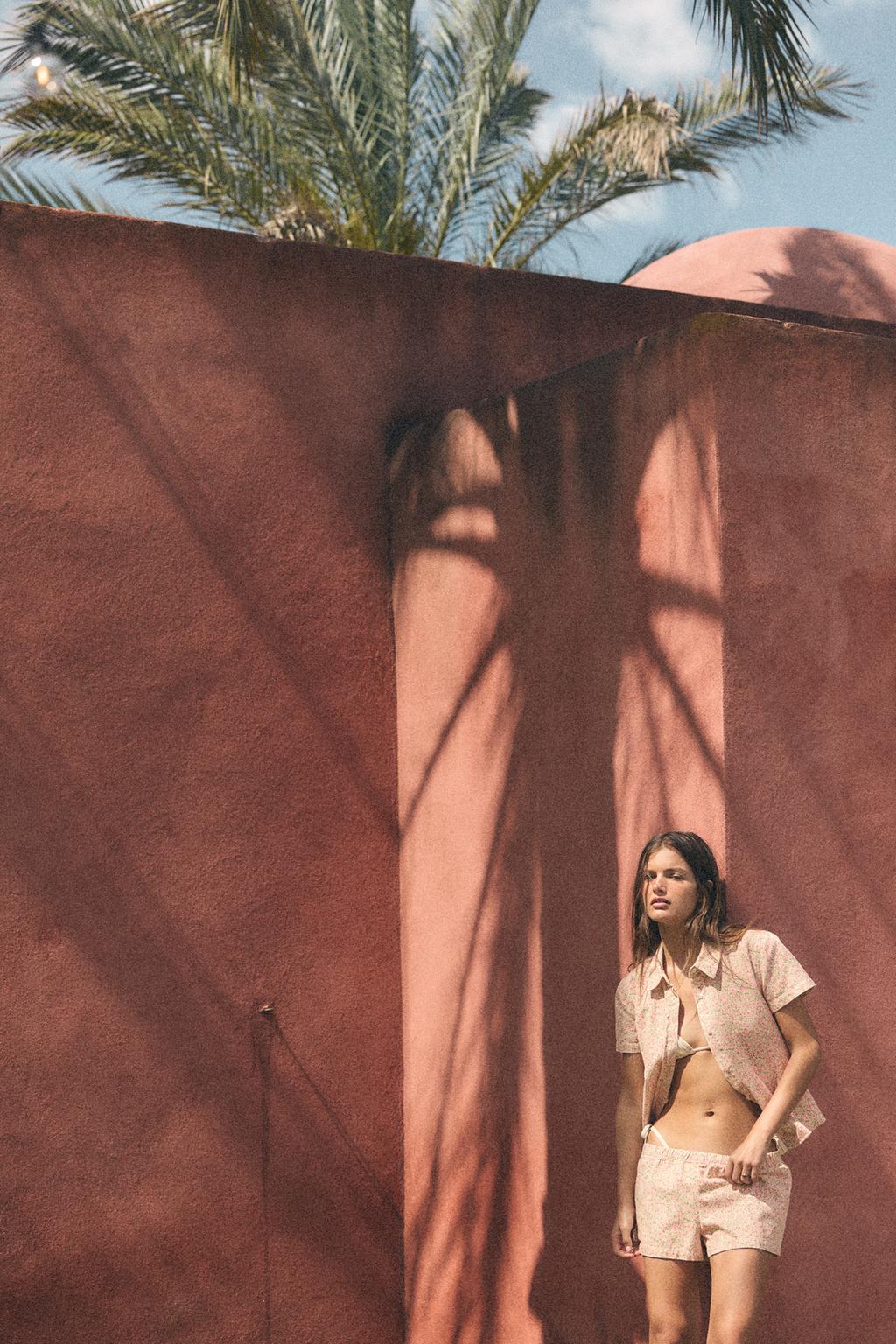 ШОРТЫ С ЦВЕТОЧНЫМ ПРИНТОМ