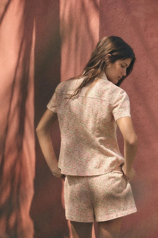 Шорты с цветочным принтом- Заказать в России