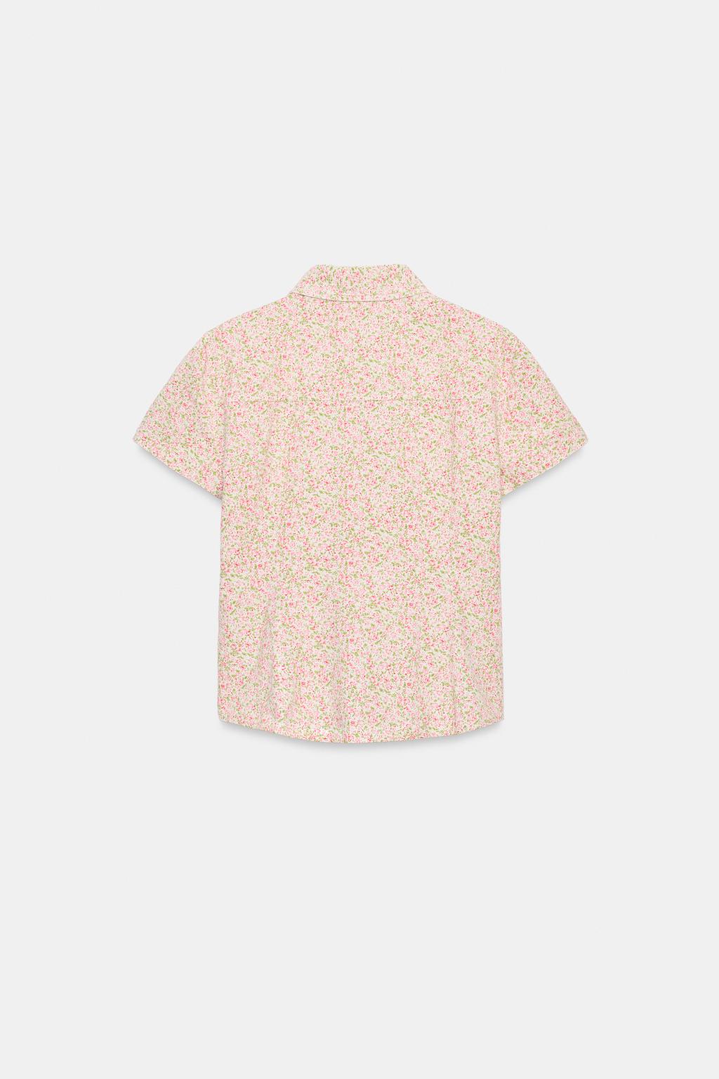 РУБАШКА С КОРОТКИМИ РУКАВАМИ И ЦВЕТОЧНЫМ ПРИНТОМ