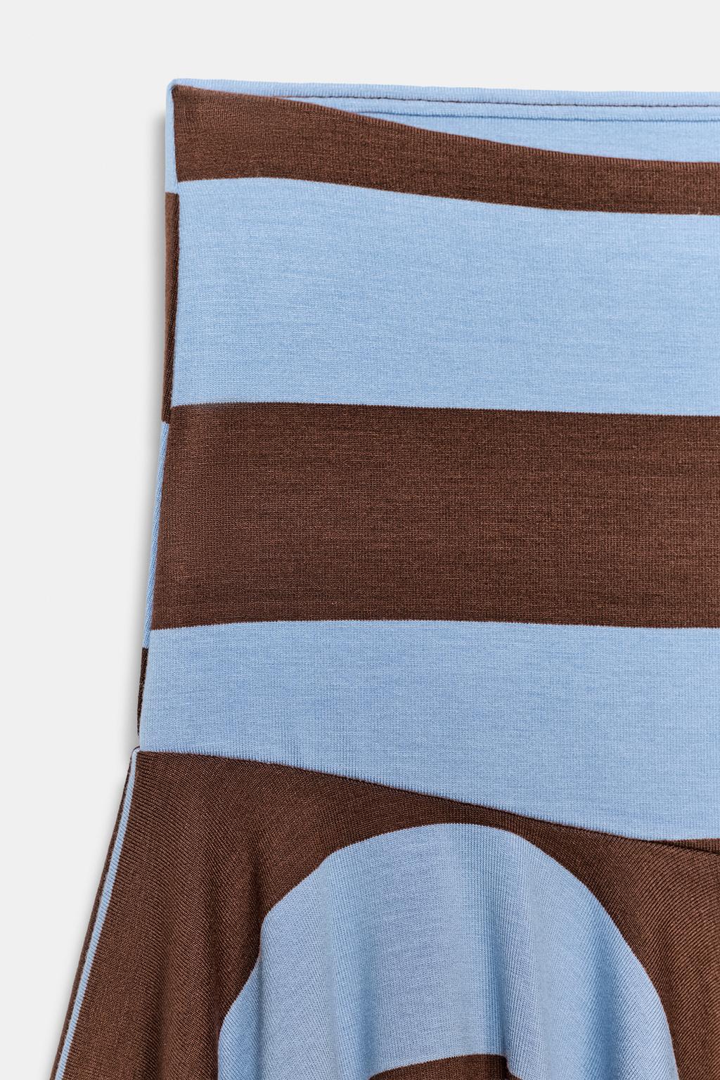 ЮБКА АСИММЕТРИЧНОГО КРОЯ В ПОЛОСКУ