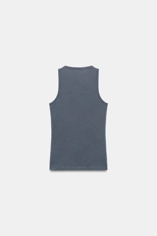 Топ с льняными пуговицами