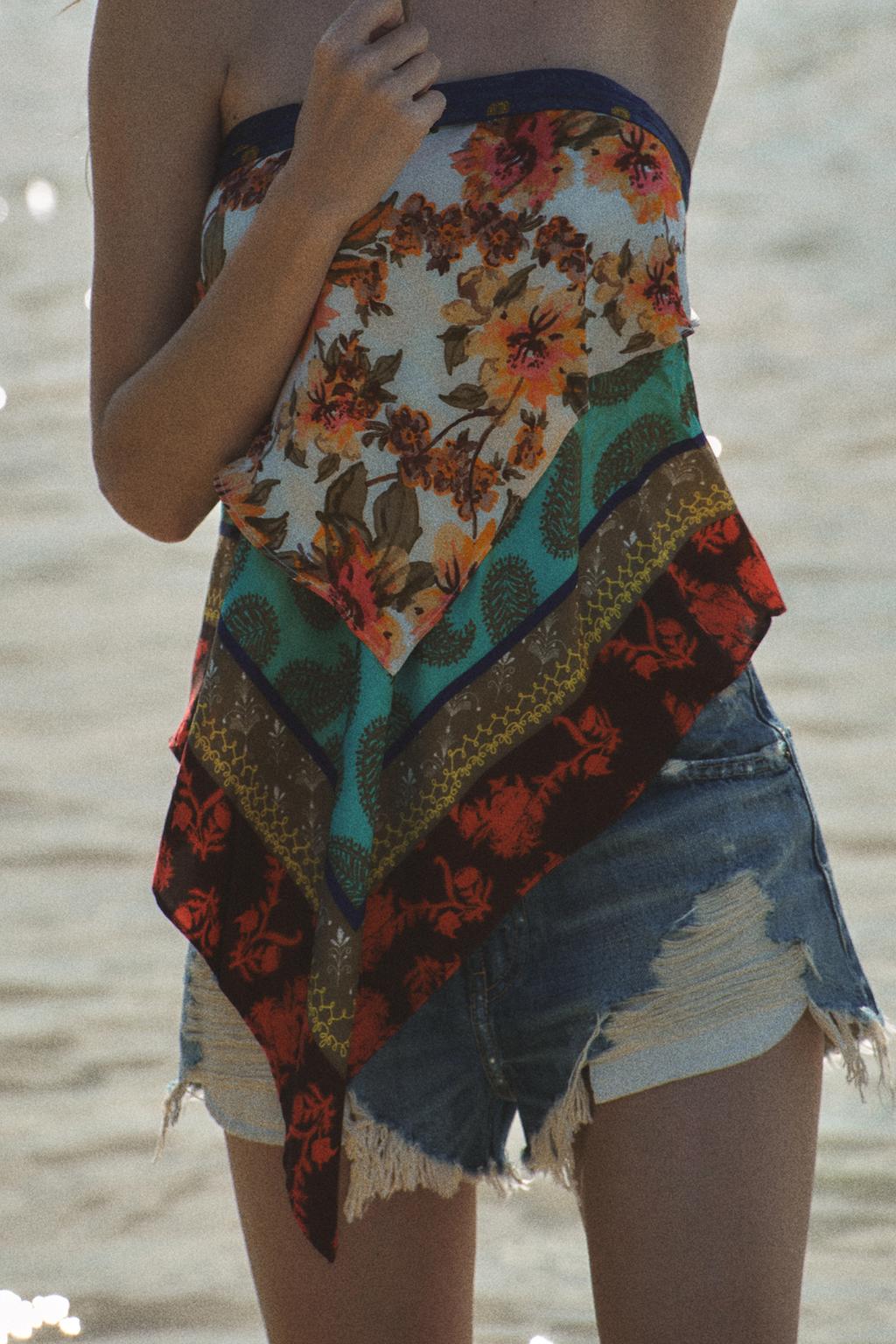 ДВУСТОРОННИЙ ТОП-ПАРЕО С ПРИНТОМ