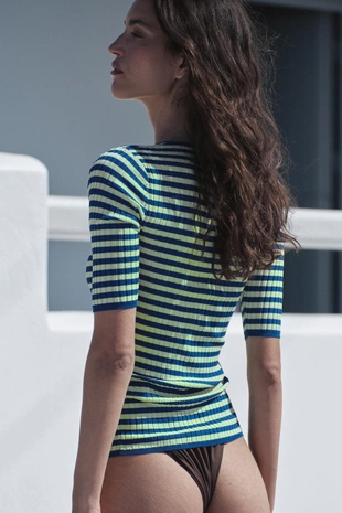 Трикотажный топ в полоску- Заказать в России