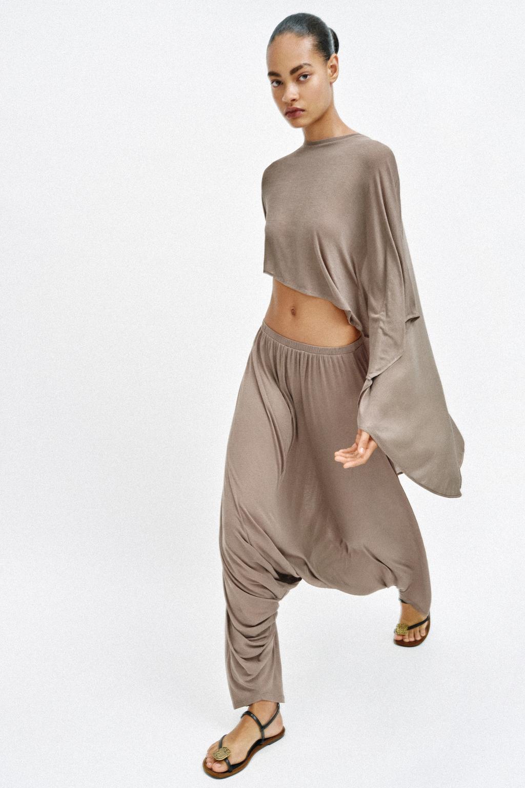 ТОП-НАКИДКА АСИММЕТРИЧНОГО КРОЯ