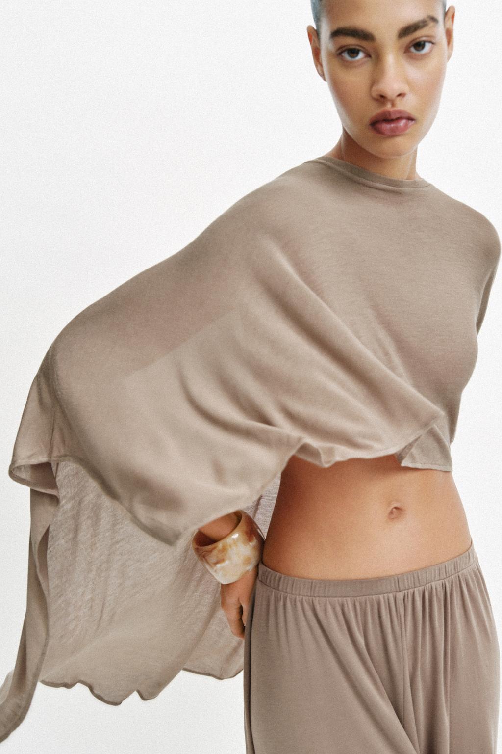 ТОП-НАКИДКА АСИММЕТРИЧНОГО КРОЯ