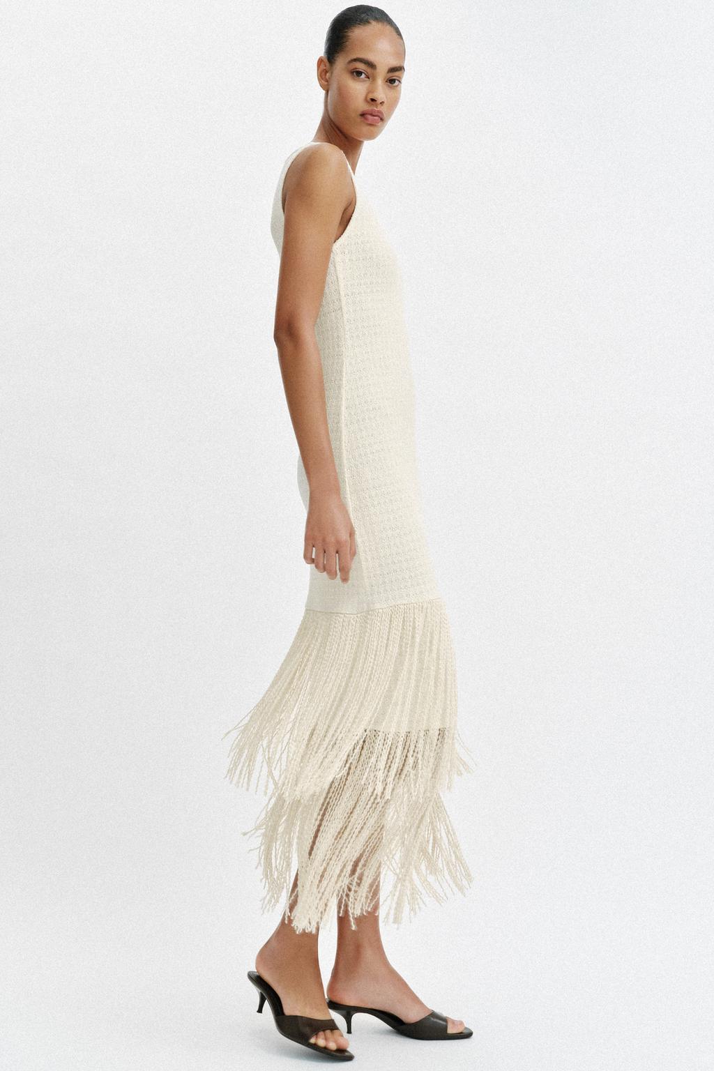 ПЛАТЬЕ С БАХРОМОЙ И ТЕКСТУРОЙ