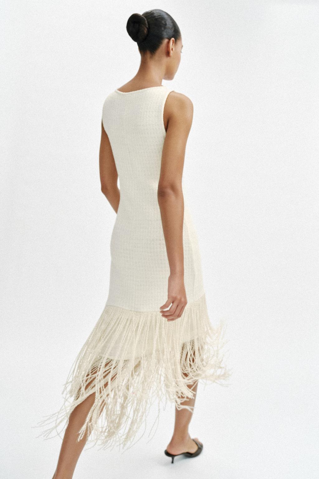 ПЛАТЬЕ С БАХРОМОЙ И ТЕКСТУРОЙ