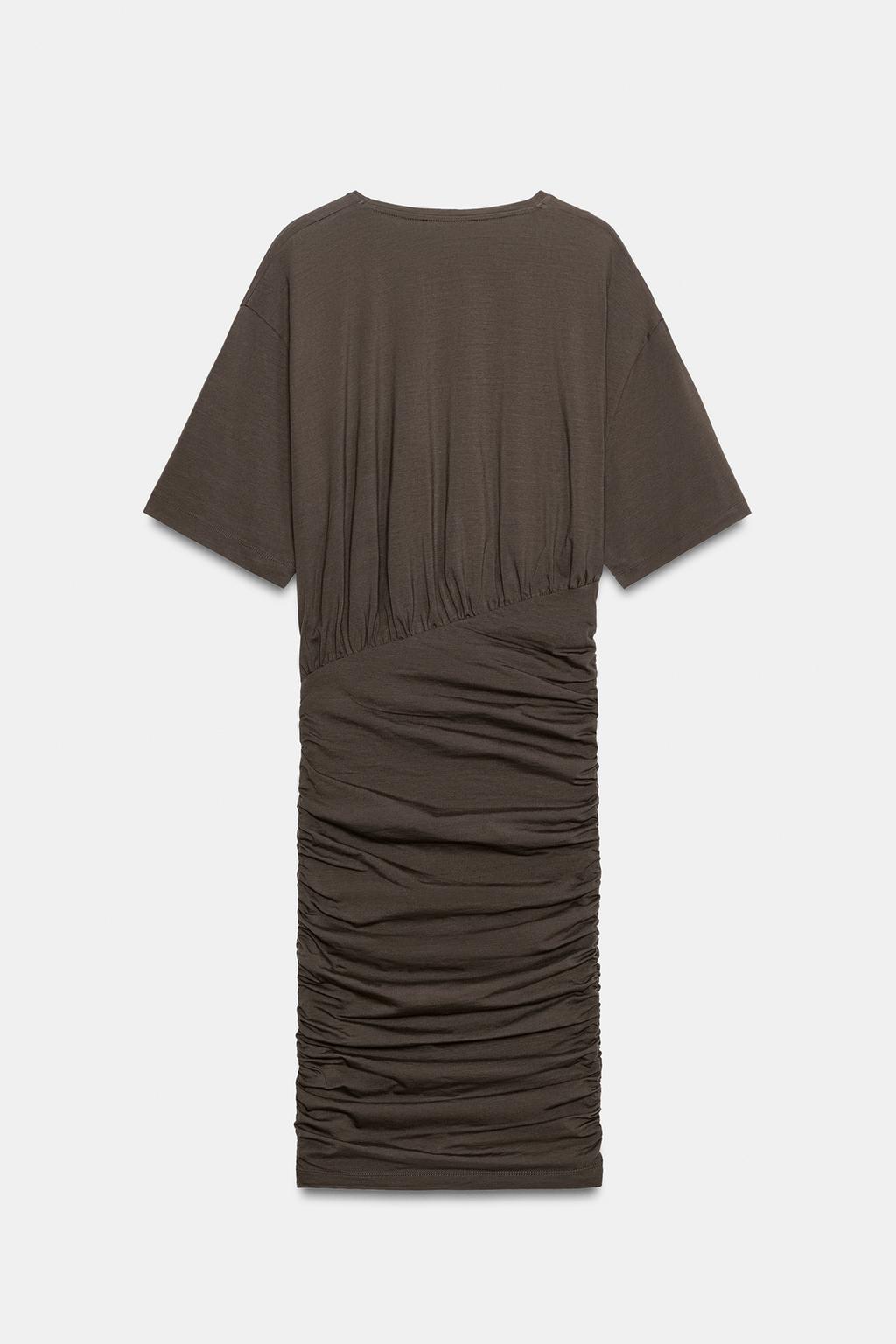 КОРОТКОЕ ПЛАТЬЕ СО СБОРКАМИ