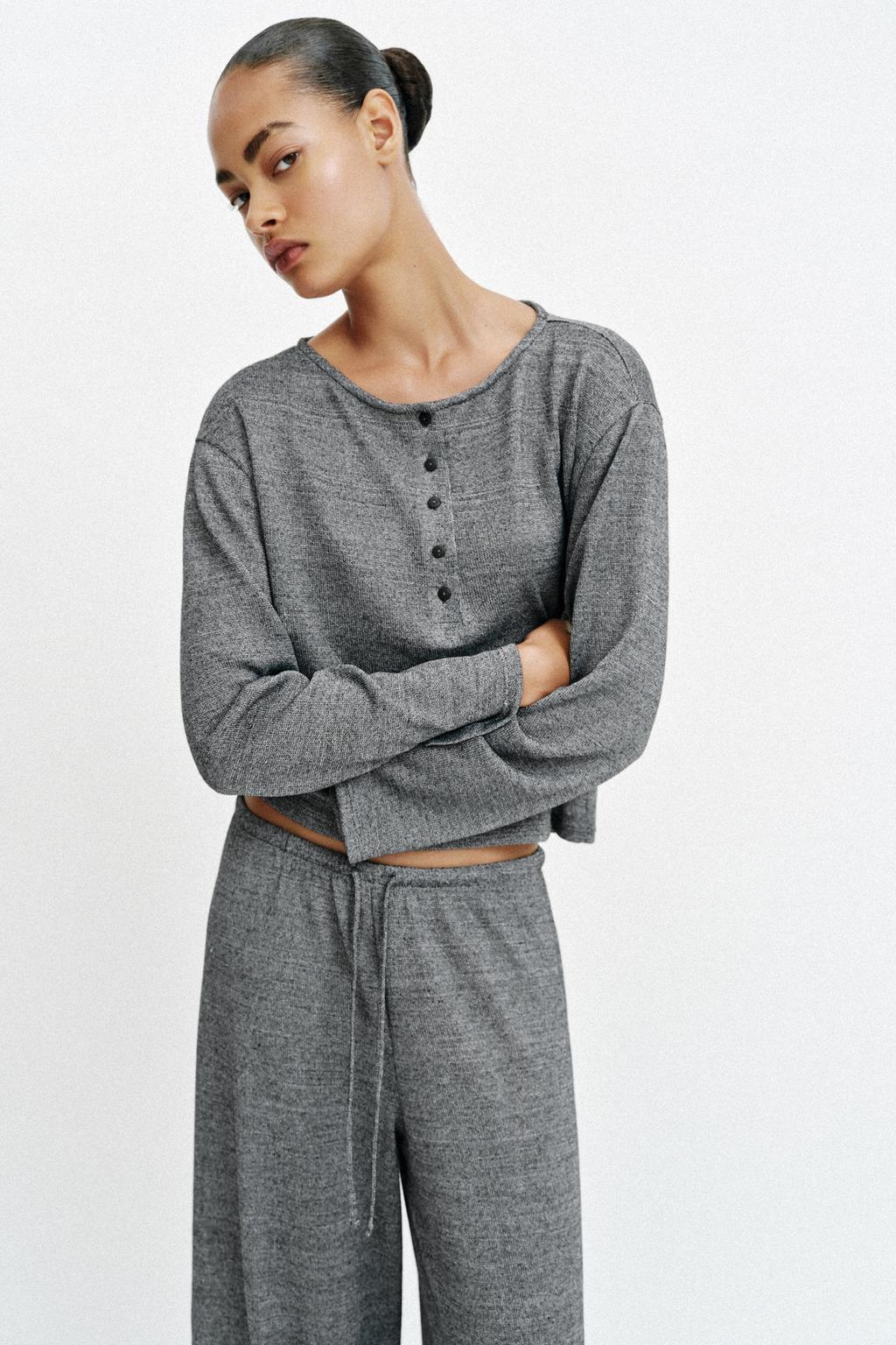 ФУТБОЛКА В СТИЛЕ РУСТИК С КРУГЛЫМ ВЫРЕЗОМ