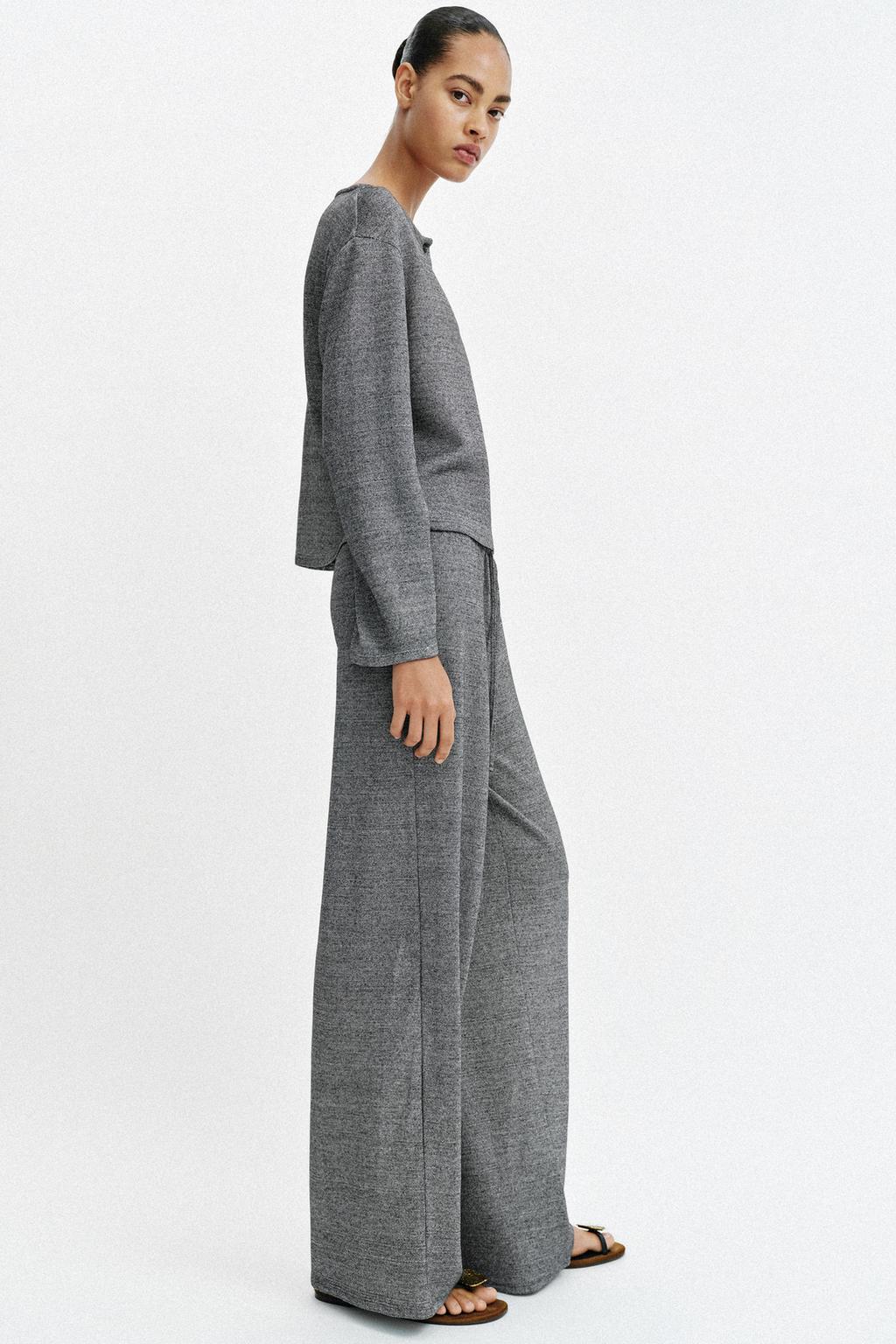 ФУТБОЛКА В СТИЛЕ РУСТИК С КРУГЛЫМ ВЫРЕЗОМ