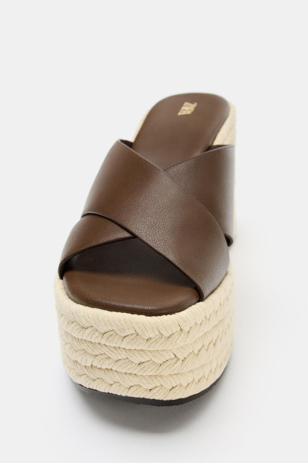 ПЛАТФОРМА С ПЕРЕКРЕСТНЫМИ РЕМЕШКАМИ