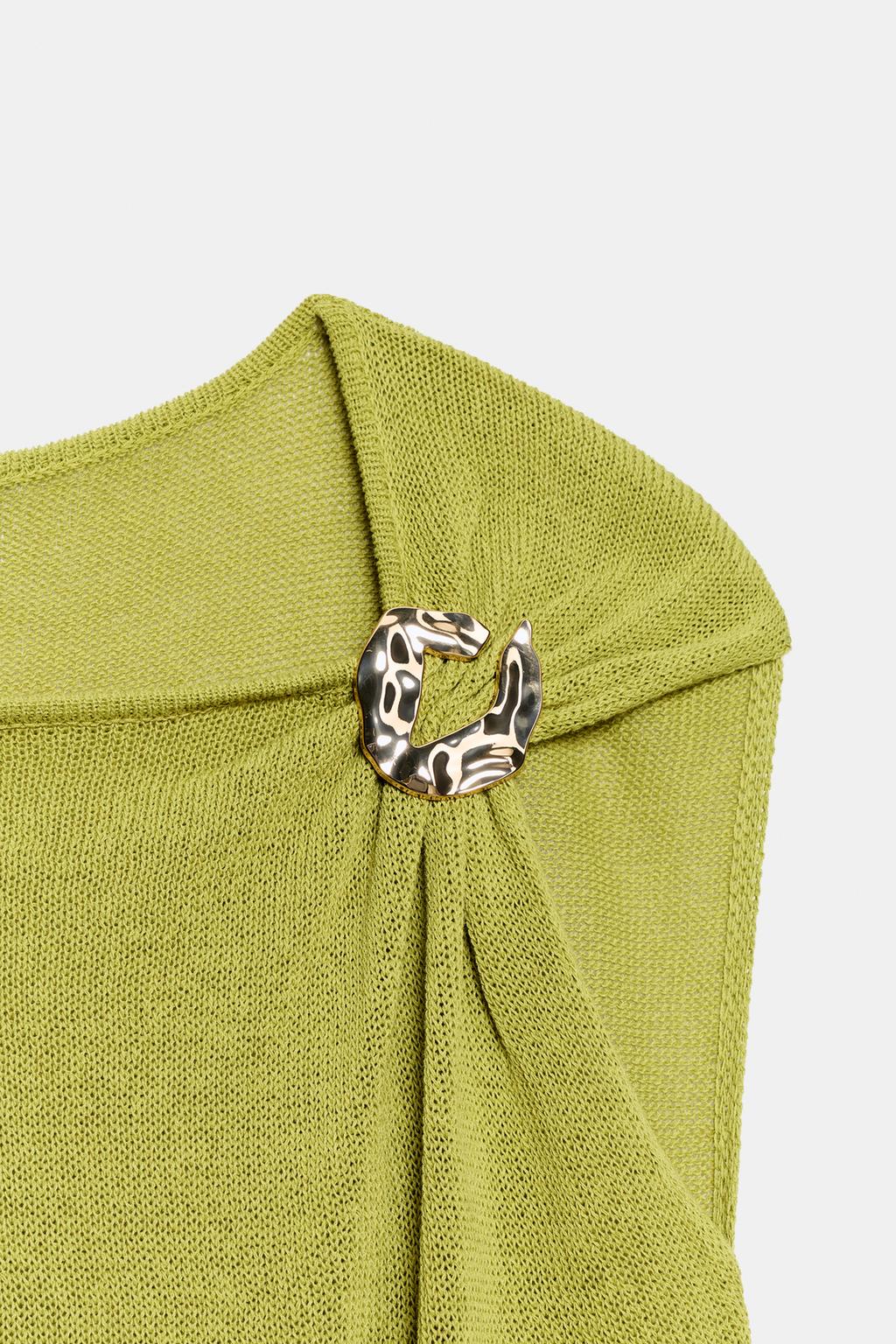 ТРИКОТАЖНЫЙ ТОП С ДЕКОРОМ