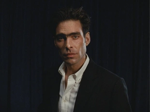 Костюмные брюки Regular Fit из 100% шерсти- Заказать в России