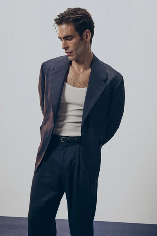 Брюки Relaxed Fit из 100% шерсти с защипами- Заказать в России