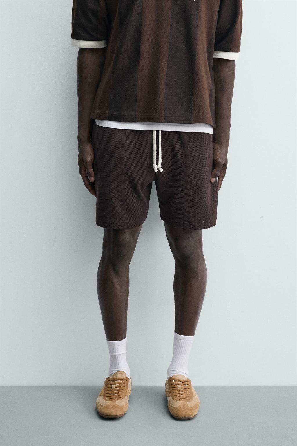 ШОРТЫ В СТИЛЕ РЕТРО ФУТБОЛ С КОНТРАСТНЫМИ ЭЛЕМЕНТАМИ