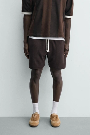 Шорты в стиле ретро футбол с контрастными элементами- Заказать в России