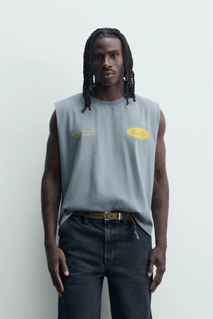 Майка из ткани с эффектом потертости с принтом- Заказать в России