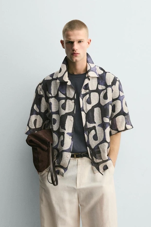 Рубашка с геометрическим принтом- Заказать в России