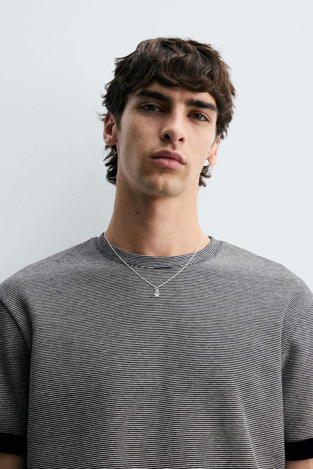 ЖАККАРДОВАЯ ФУТБОЛКА В КОНТРАСТНУЮ ПОЛОСКУ