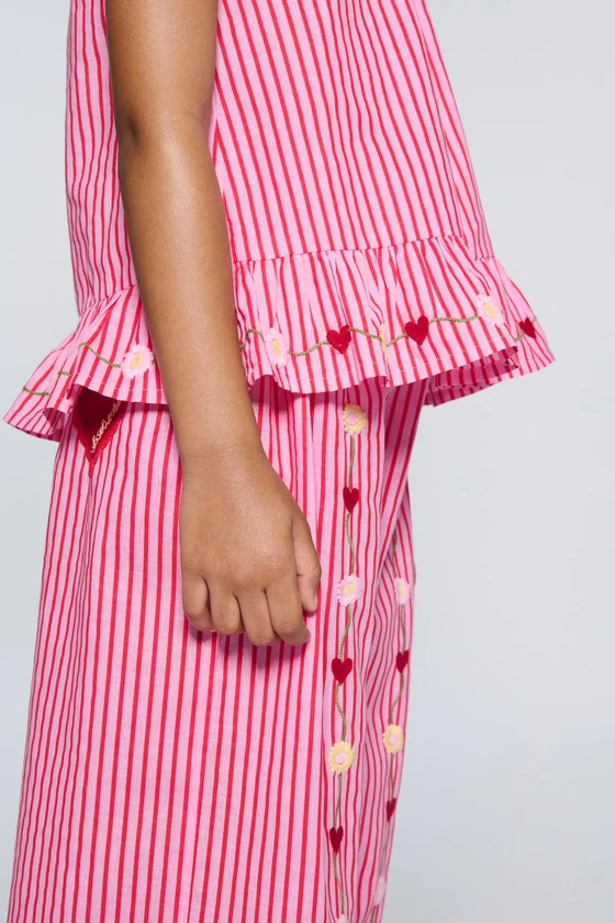 БРЮКИ В ПОЛОСКУ С ВЫШИВКОЙ SISSEL EDELBO X ZARA KIDS