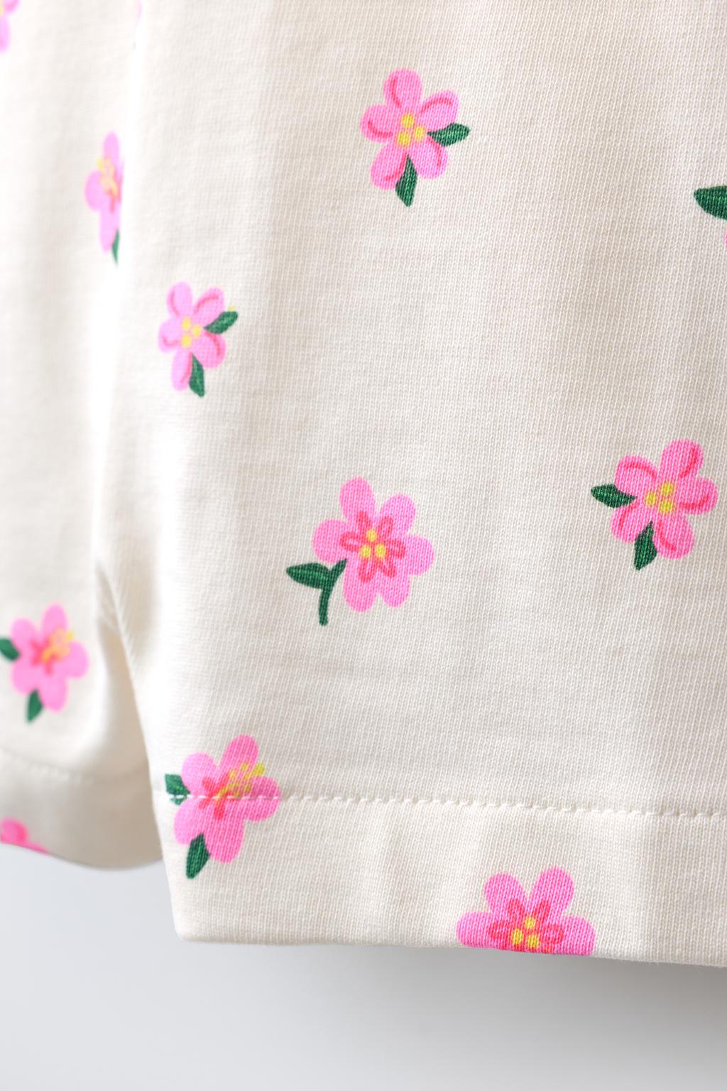 КОРОТКИЙ КОМБИНЕЗОН С ЦВЕТОЧНЫМ ПРИНТОМ