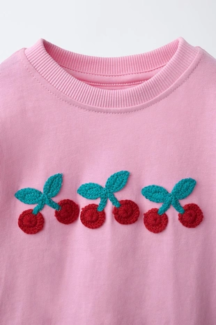 Футболка с вышитыми фруктами кроше- Заказать в России