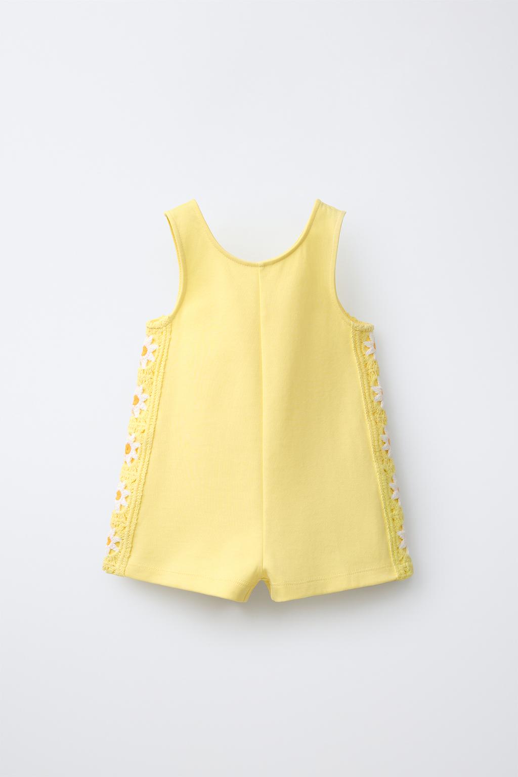 КОРОТКИЙ КОМБИНЕЗОН С ЦВЕТАМИ КРОШЕ