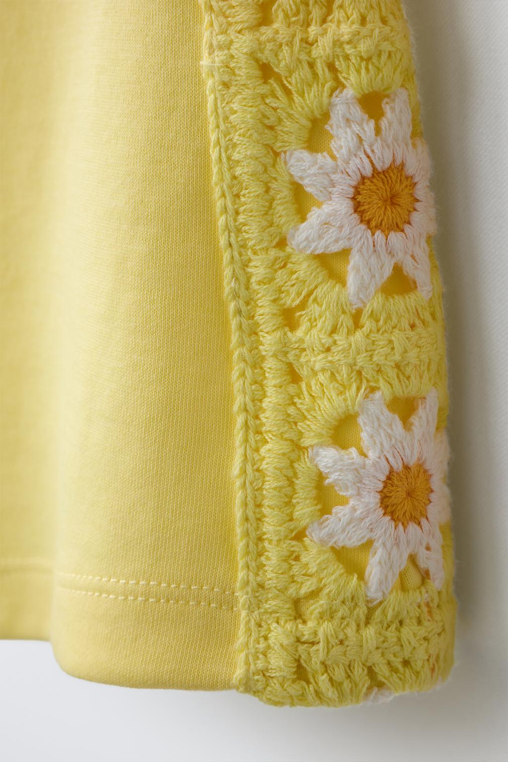 КОРОТКИЙ КОМБИНЕЗОН С ЦВЕТАМИ КРОШЕ