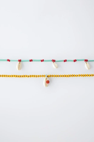 Набор из двух ожерелий с бусинами и раковинами- Заказать в России