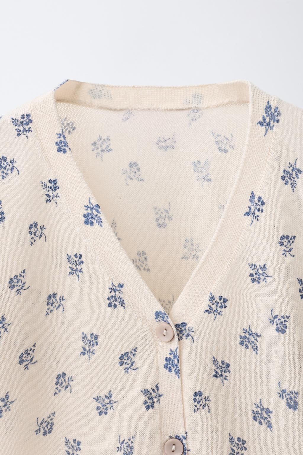 ТРИКОТАЖНЫЙ ТОП С ЦВЕТОЧНЫМ ПРИНТОМ