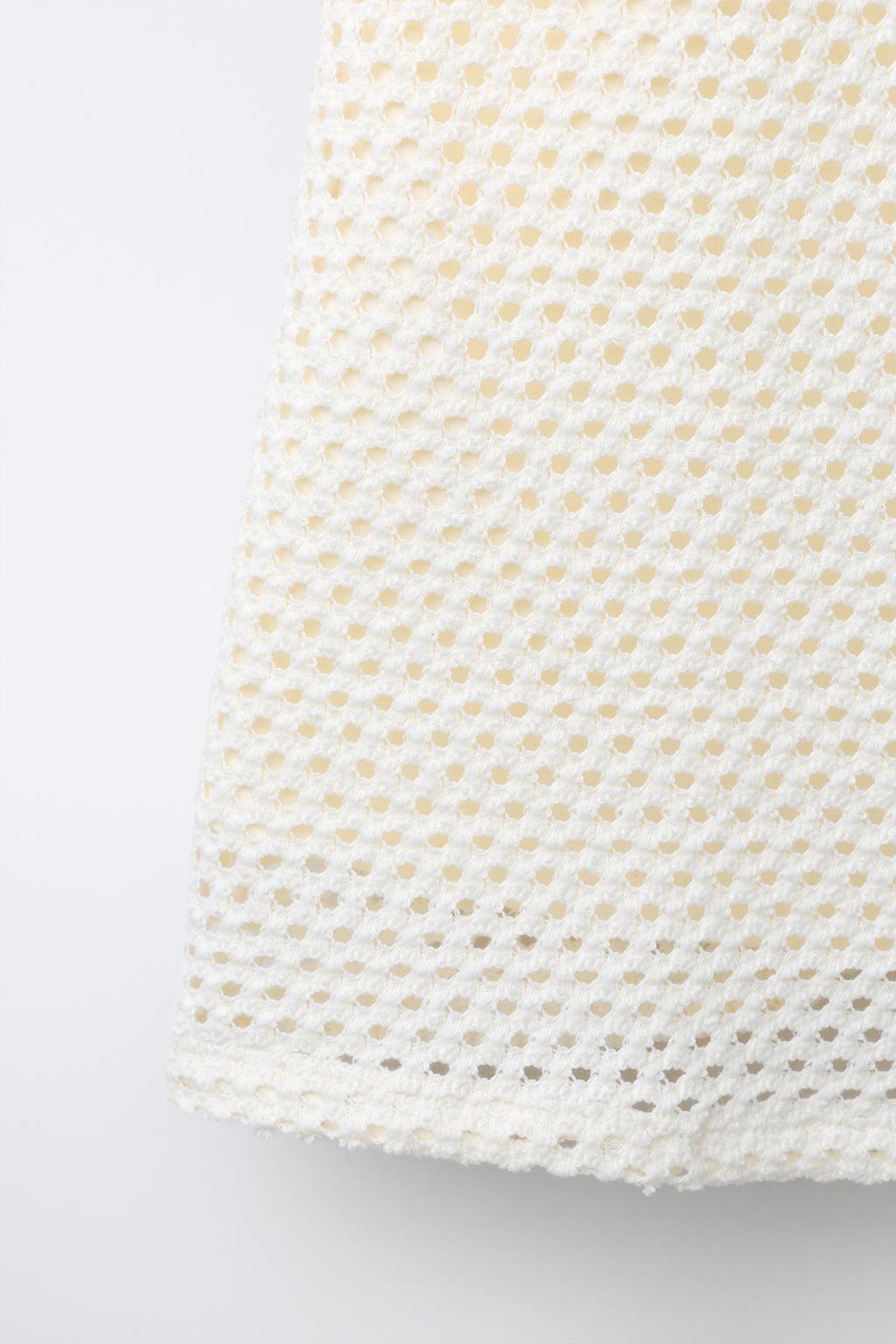 ПЛАТЬЕ ИЗ КРУЖЕВА КРОШЕ С ЦВЕТКОМ