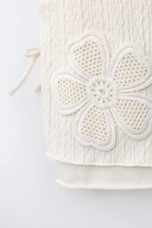 Топ из кружева кроше с цветочным узором- Заказать в России