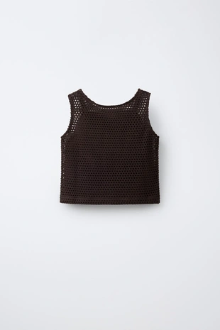 Топ из кружева кроше с цветами