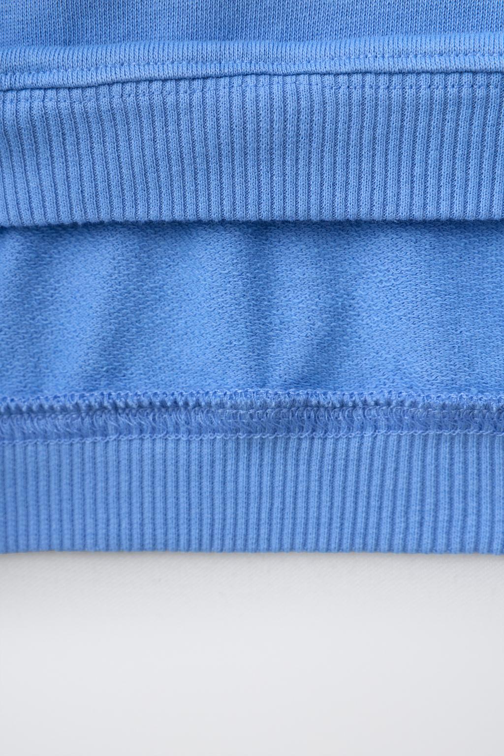 ОДНОТОННАЯ ТОЛСТОВКА ОВЕРЛОК