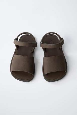 Сандалии с широким ремешком- Заказать в России