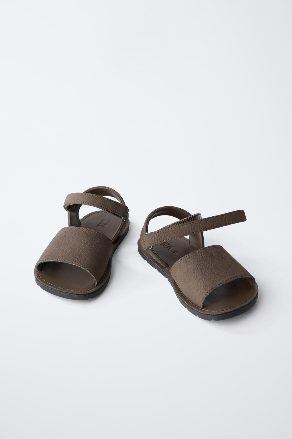 САНДАЛИИ С ШИРОКИМ РЕМЕШКОМ