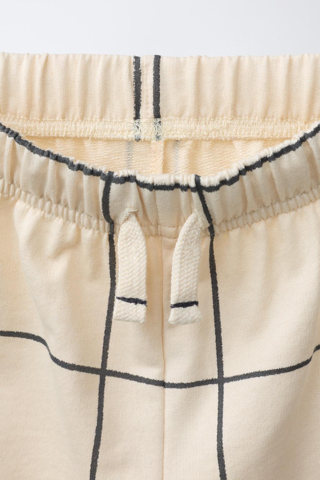 КОМПЛЕКТ ДЖОГГЕРЫ, ФУТБОЛКА С КАРМАНОМ И ШОРТЫ В КЛЕТКУ