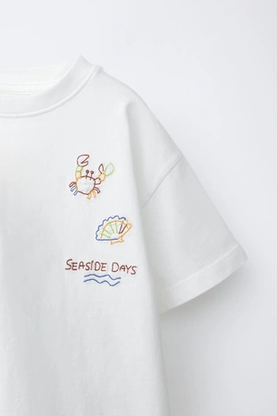 Футболка с вышивкой