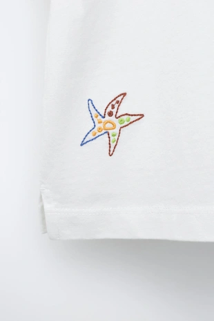 Футболка с вышивкой