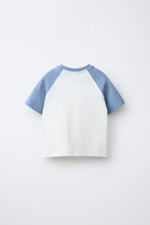 Футболка с рукавами реглан