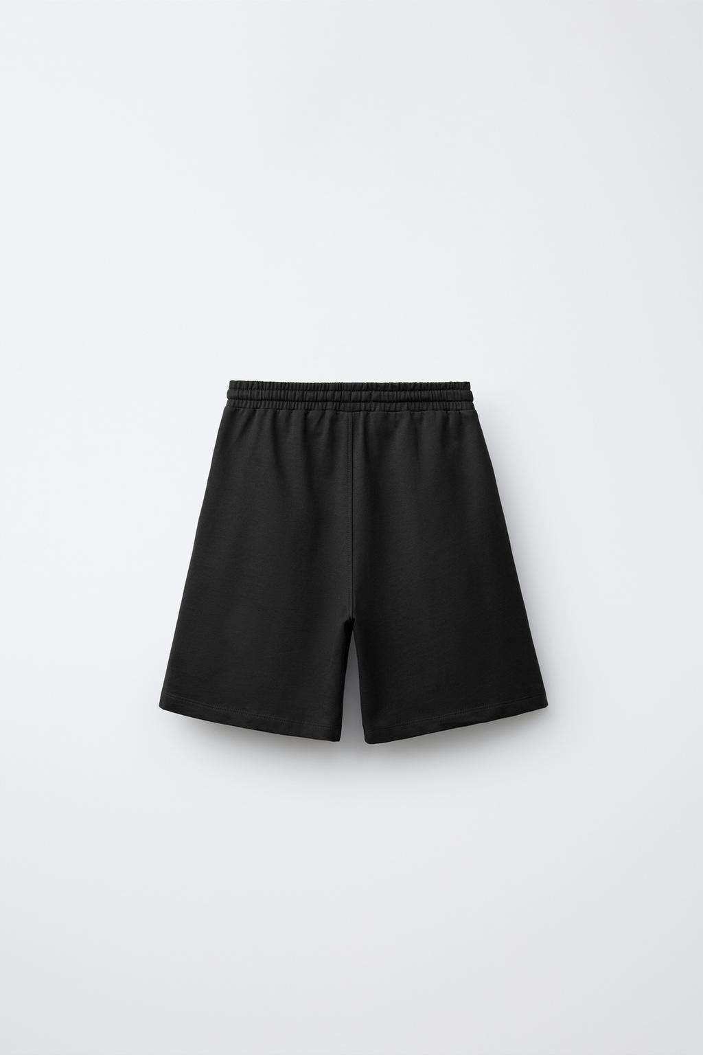 КОМПЛЕКТ ИЗ ФУТБОЛКИ И ШОРТОВ