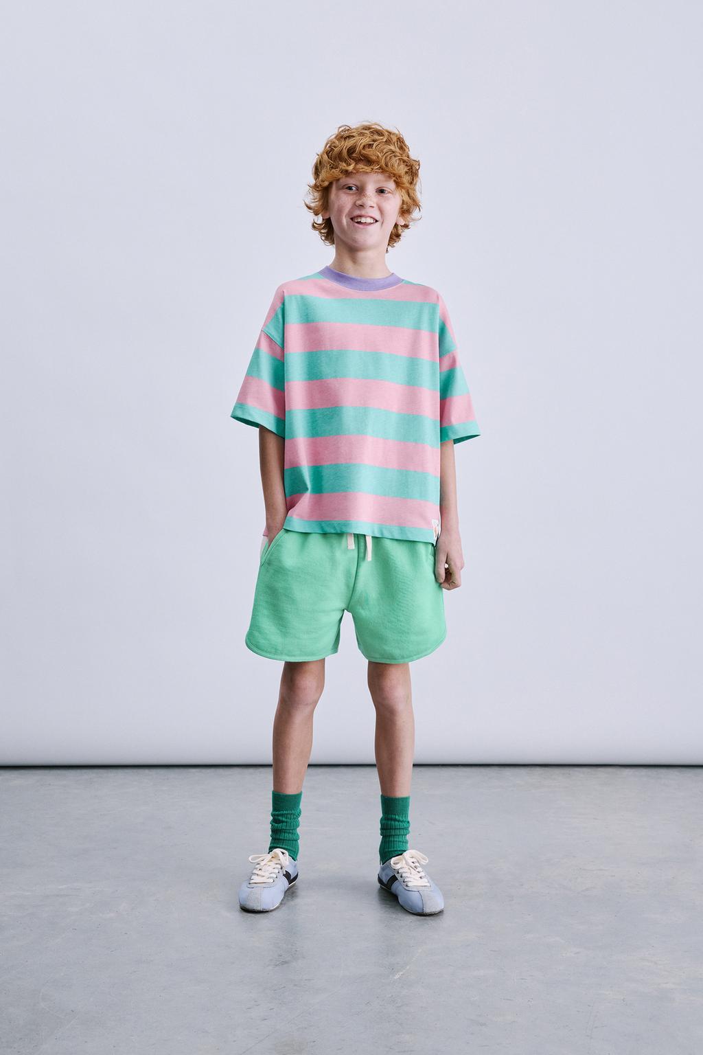 ФУТБОЛКА В ПОЛОСКУ