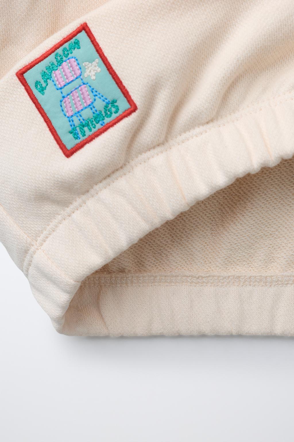 ТОЛСТОВКА В СТИЛЕ КОЛОР-БЛОК