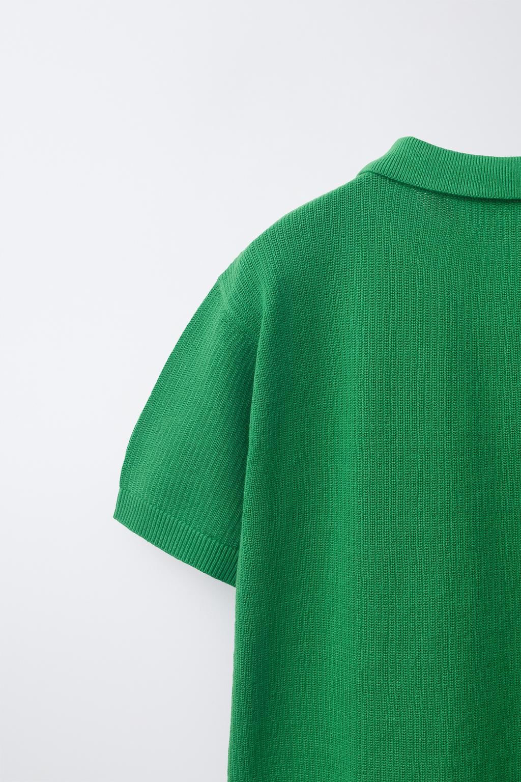 ОДНОТОННОЕ ПОЛО РЕЛЬЕФНОЙ ВЯЗКИ