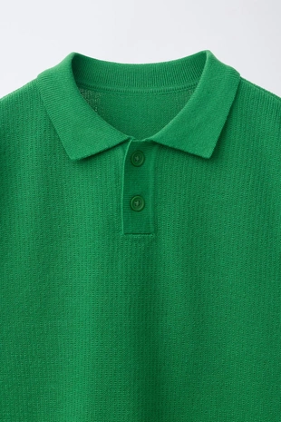 Однотонное поло рельефной вязки