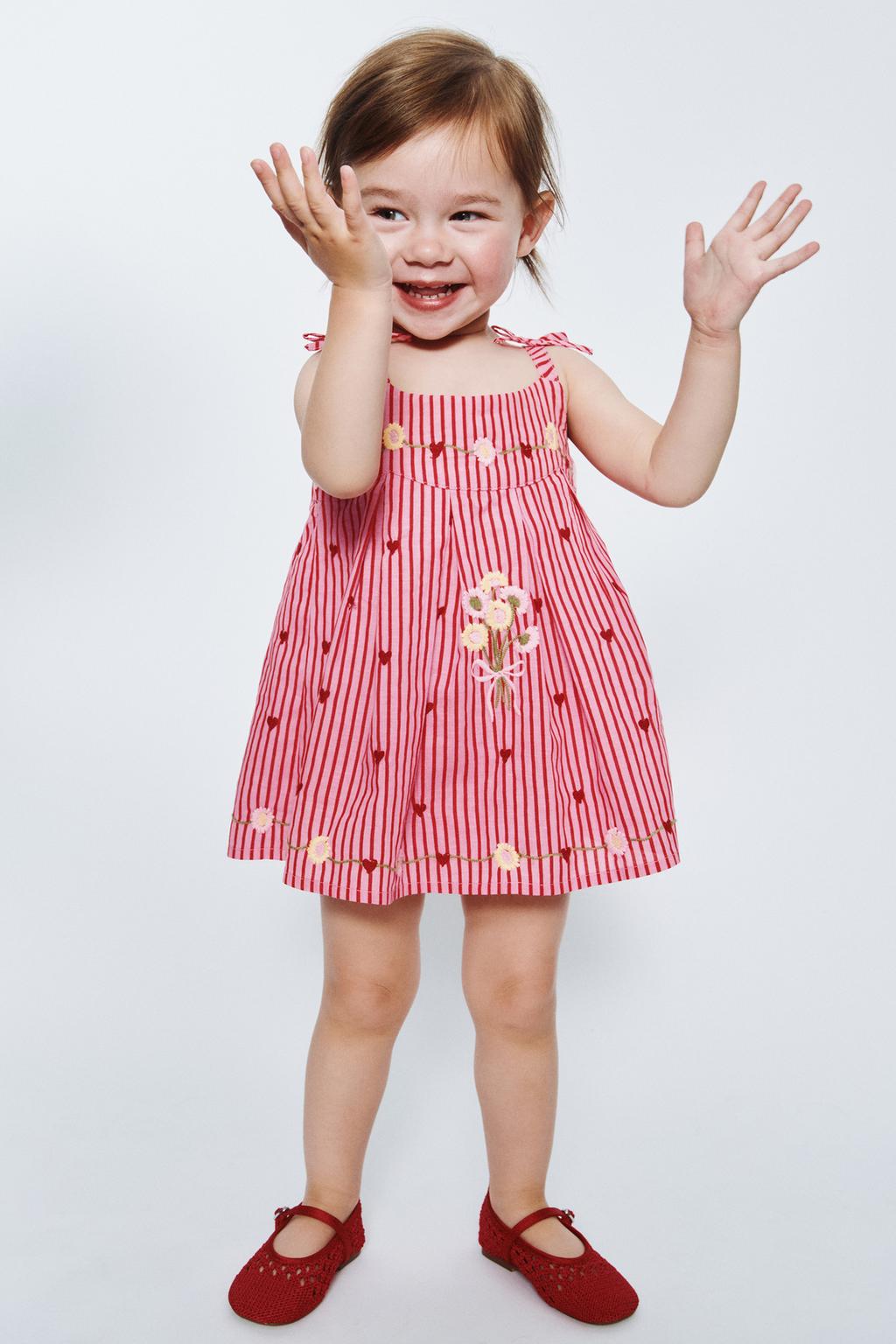 ПЛАТЬЕ И ТРУСЫ В ПОЛОСКУ С ВЫШИВКОЙ — SISSEL EDELBO X ZARA KIDS