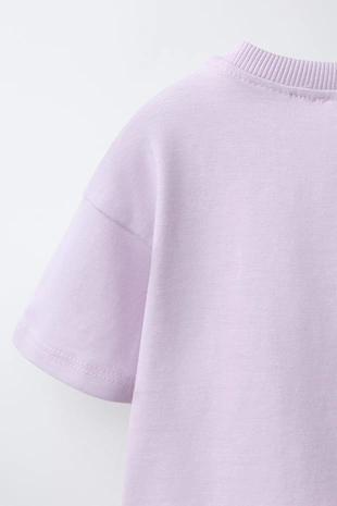 Футболка с нашивкой кроше- Заказать в России