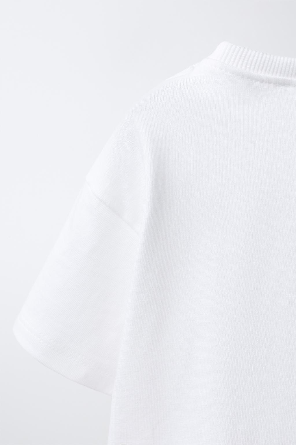 ФУТБОЛКА С КРУЖЕВНОЙ НАШИВКОЙ