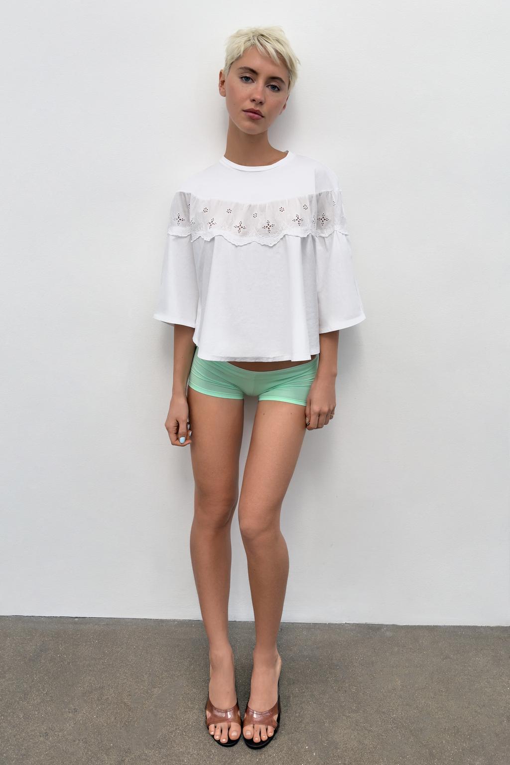 ТОП-КЕЙП С ВЫШИВКОЙ