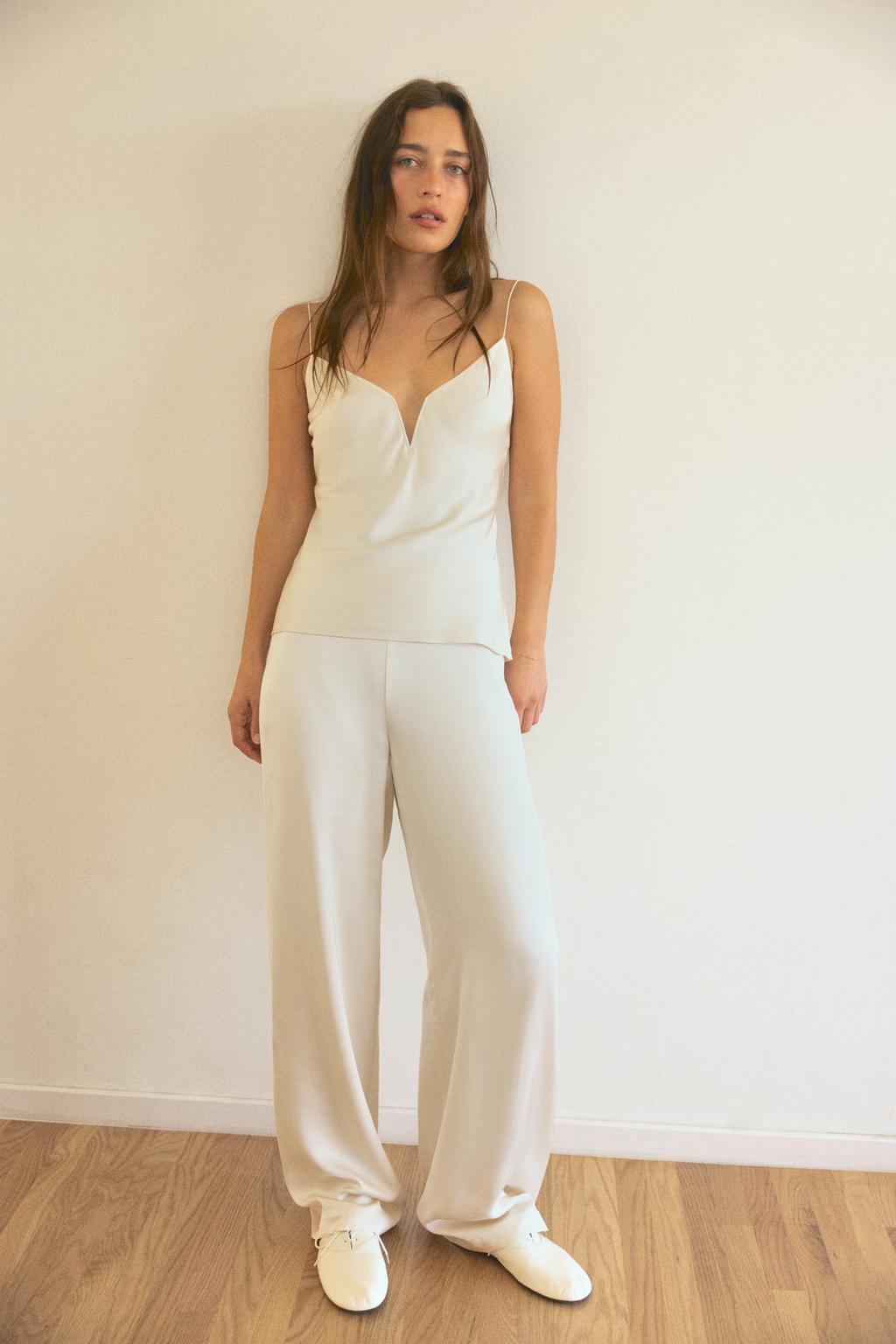 АТЛАСНЫЙ ТОП В БЕЛЬЕВОМ СТИЛЕ